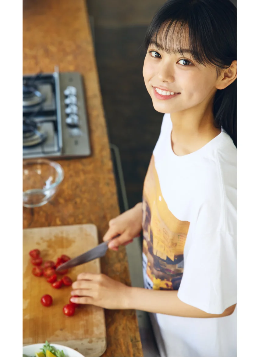 【MISS CAMPUS HEROINES】松藤百香写真集「チャーミングの天才」 試し読み 3