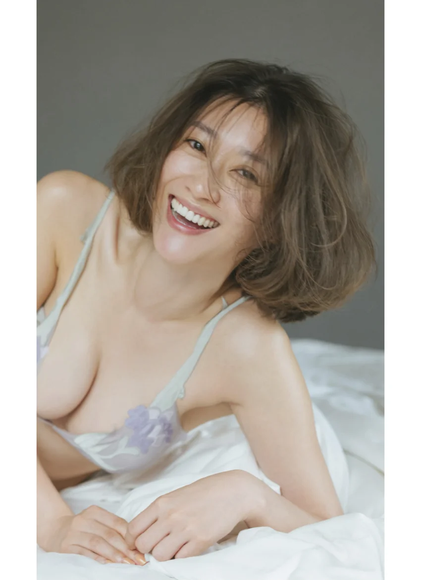 原幹恵『週プレ プラス！』アザーカット集「異国でまた、君と。〜prologue〜」 試し読み 4