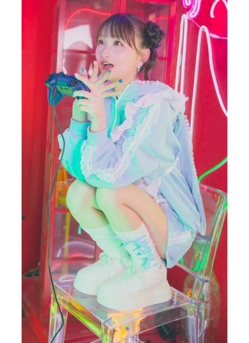 【デジタル限定】秋奈写真集「My Wardrobe」 試し読み 6