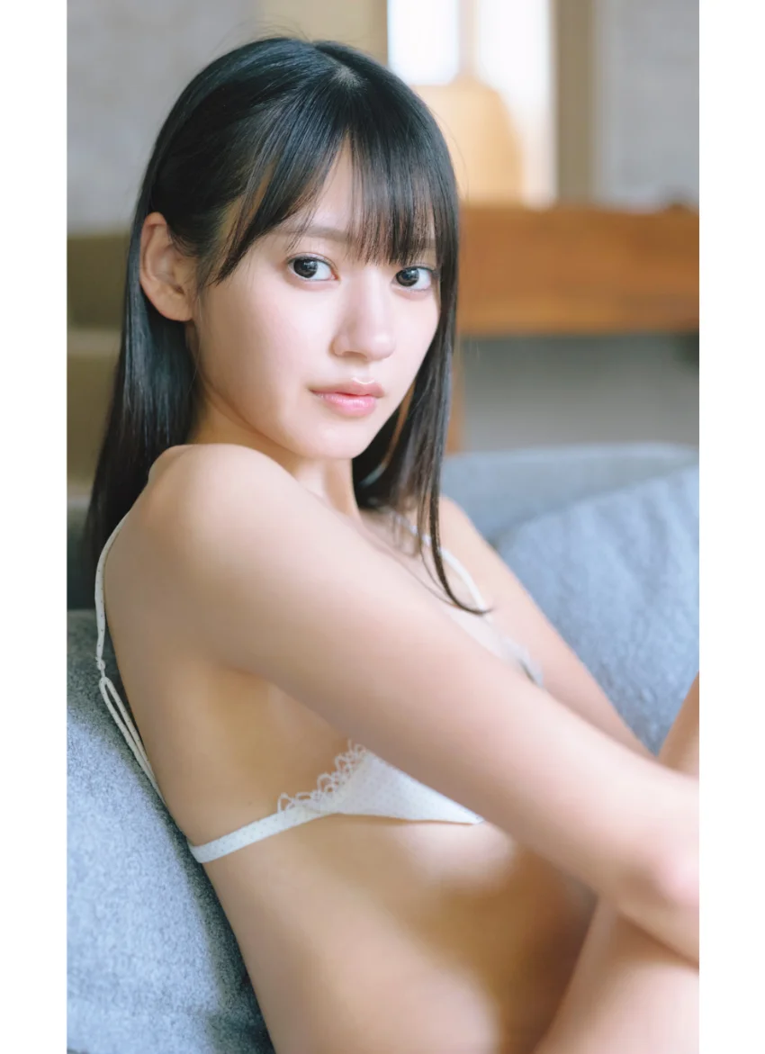 【デジタル限定】八掛うみ写真集「White」（全年齢版） 試し読み 2