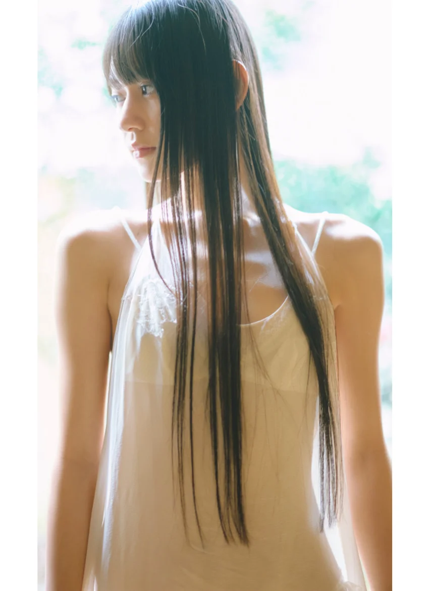 【デジタル限定】八掛うみ写真集「White」（全年齢版） 試し読み 3