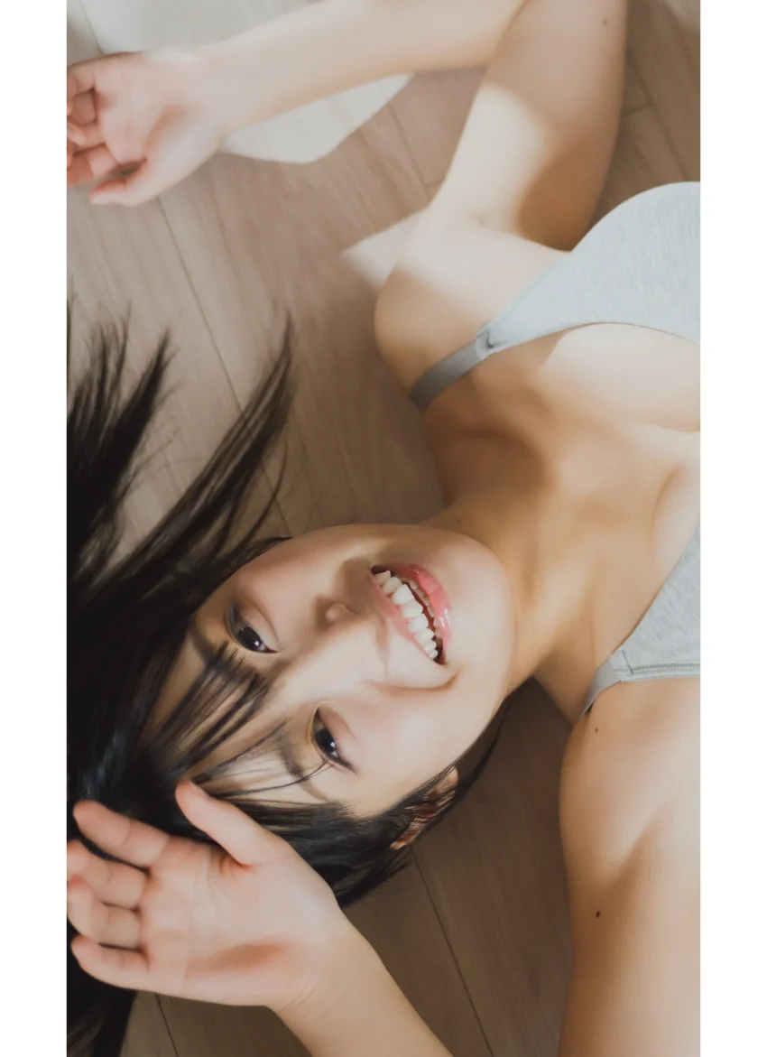 【デジタル限定】鈴木志乃写真集「彼女歴1ヶ月」 試し読み 5