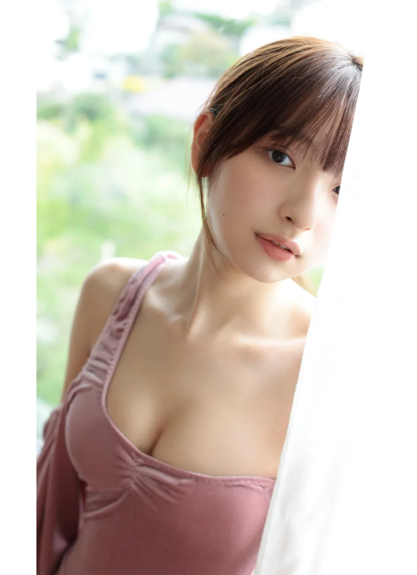 【デジタル限定】一ノ瀬瑠菜写真集「最強の18歳 そのままで」 試し読み 2