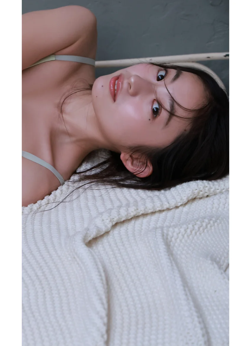 【デジタル限定】古田彩仁写真集「Fille distance」 試し読み 4