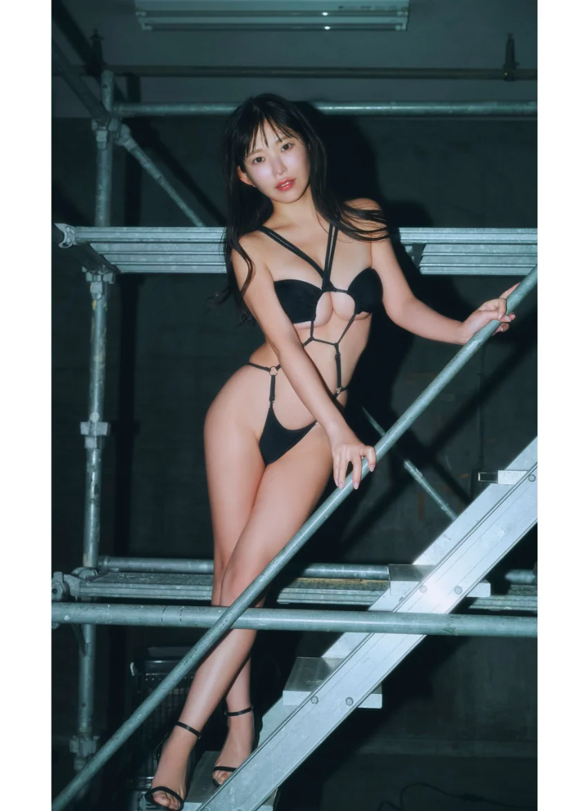 【デジタル限定】長澤茉里奈写真集「30歳まりちゅう、ついに事件発生！？」 試し読み 2