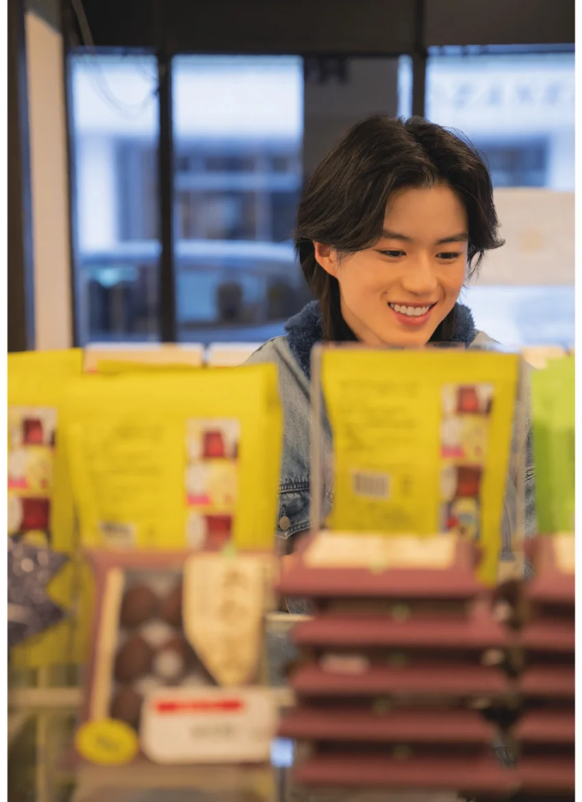 奥 智哉ファースト写真集 OKKUN 試し読み 3