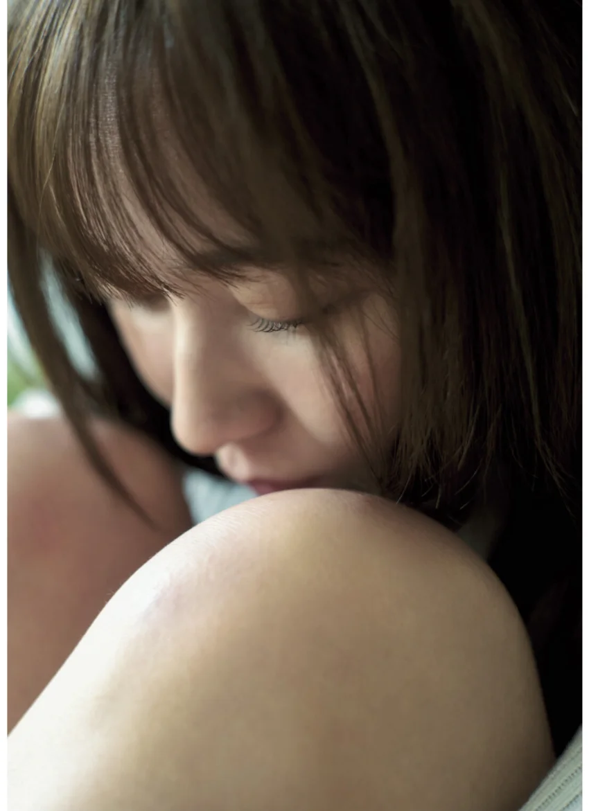 てんちむ写真集『破廉恥』 試し読み 11