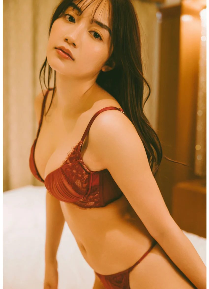 黒木ひかり「Midnight romance」 BRODYデジタル写真集 試し読み 3