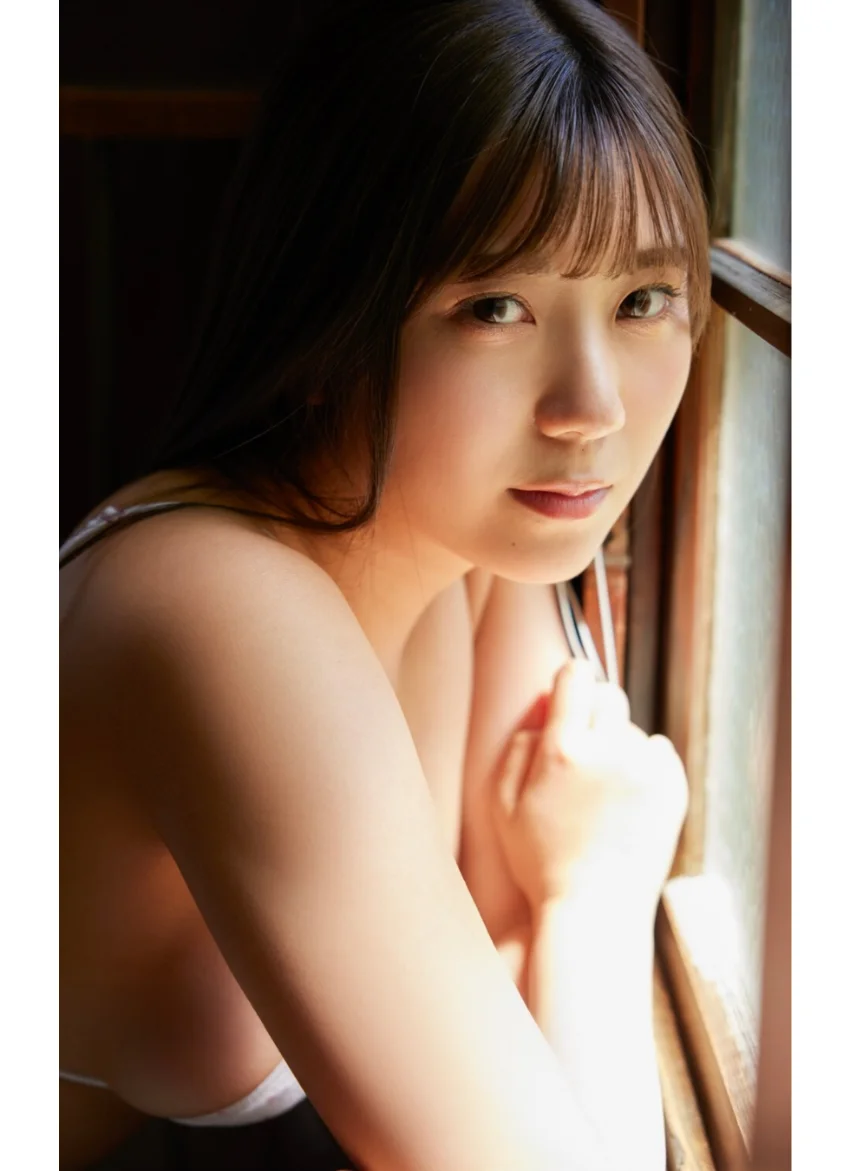新井萌花『Kiss You』（180Photos） 試し読み 3