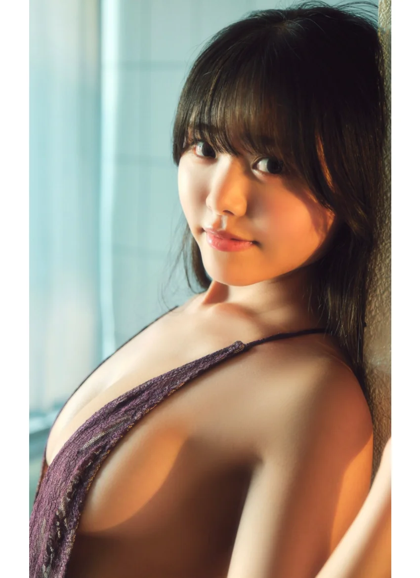 鈴木優愛『Kiss You』（191Photos） 試し読み 13