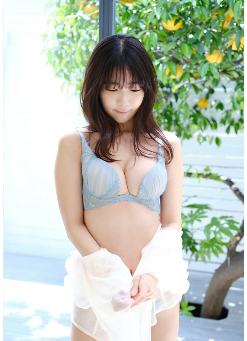 【動画特典付き】 天羽希純 「Kiss Me Angel」 GIRLS graph. デジタル写真集 試し読み 4