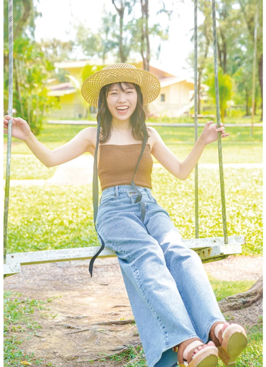 【デジタルダイジェスト版】初夏 UIKA 石原夏織 1st 写真集 試し読み 5