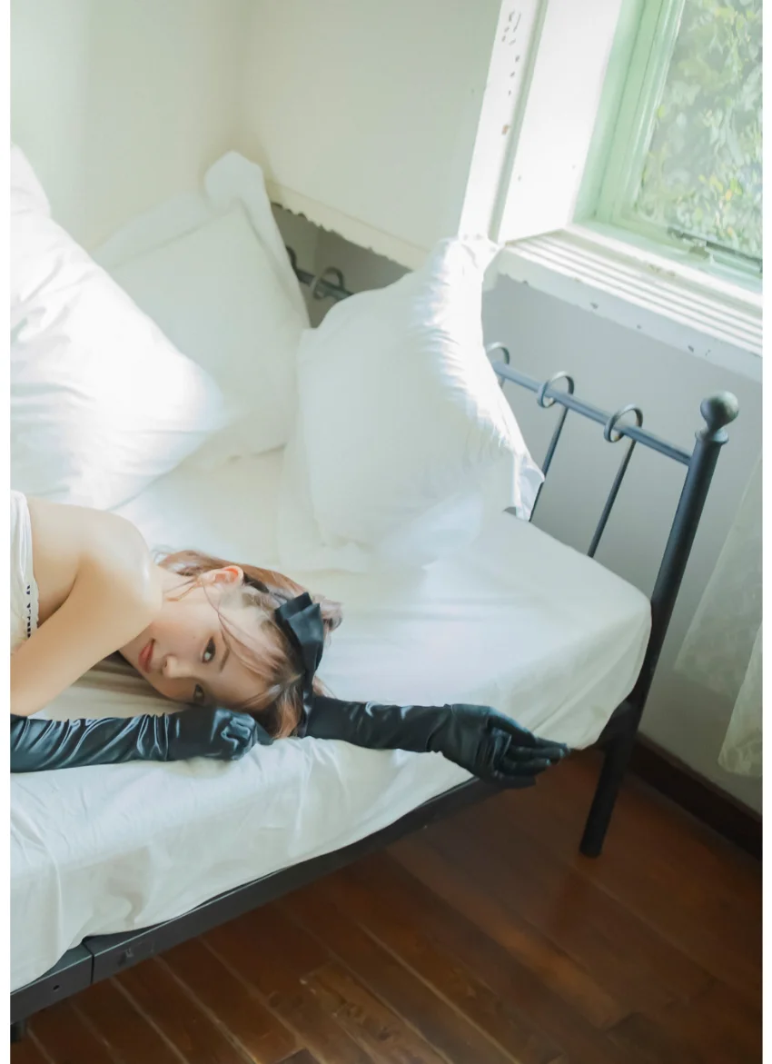 CYBERJAPAN DANCERS 写真集 メタデータ HARUKA ソロ写真集 試し読み 2