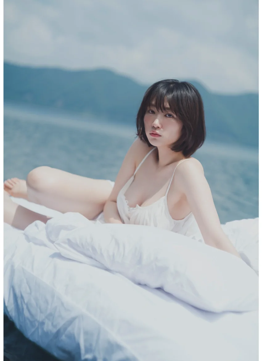 【動画特典付き】 瑚々「幻想の余韻に惹かれて」 GIRLS graph. デジタル写真集 試し読み 5