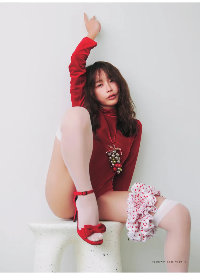 DMM限定 サイゾー2025年2月号＋デジタル写真集『Ikumi’s Profile Cyzo other edition』 試し読み 4
