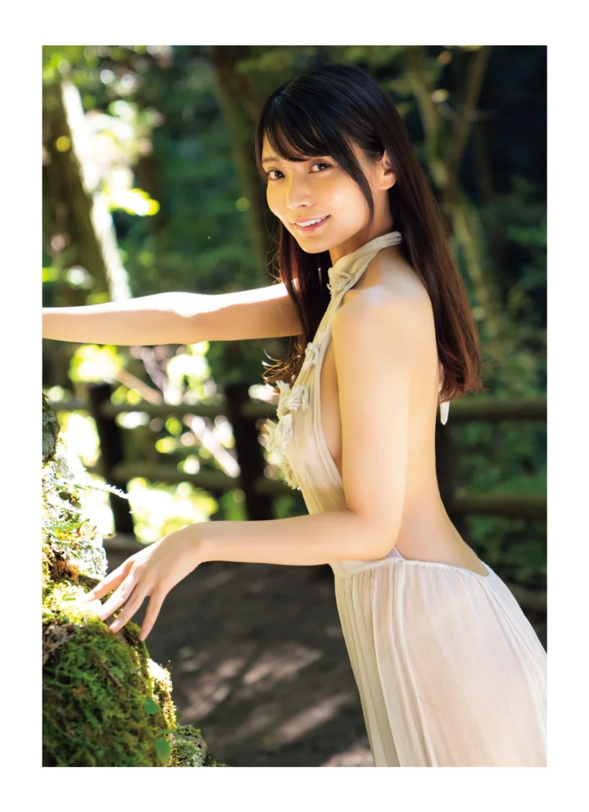 似鳥沙也加PHOTOBOOK［Resistance］DMM限定版 試し読み 4