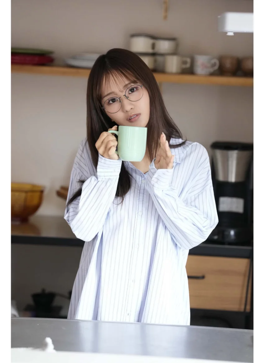 森脇梨々夏 デジタル写真集 朝日差す部屋できみと 試し読み 3