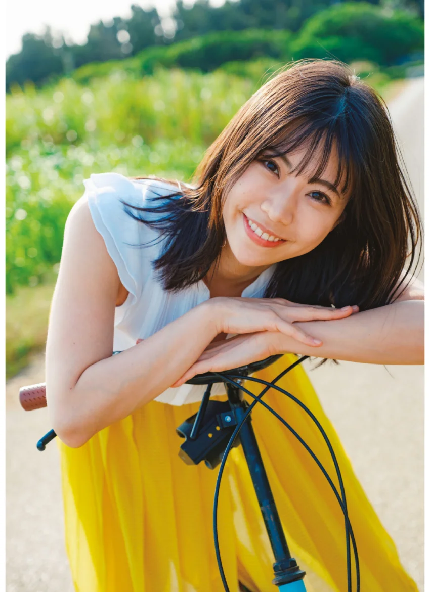 鈴木ふみ奈写真集 LOVE＆PEACE 試し読み 4