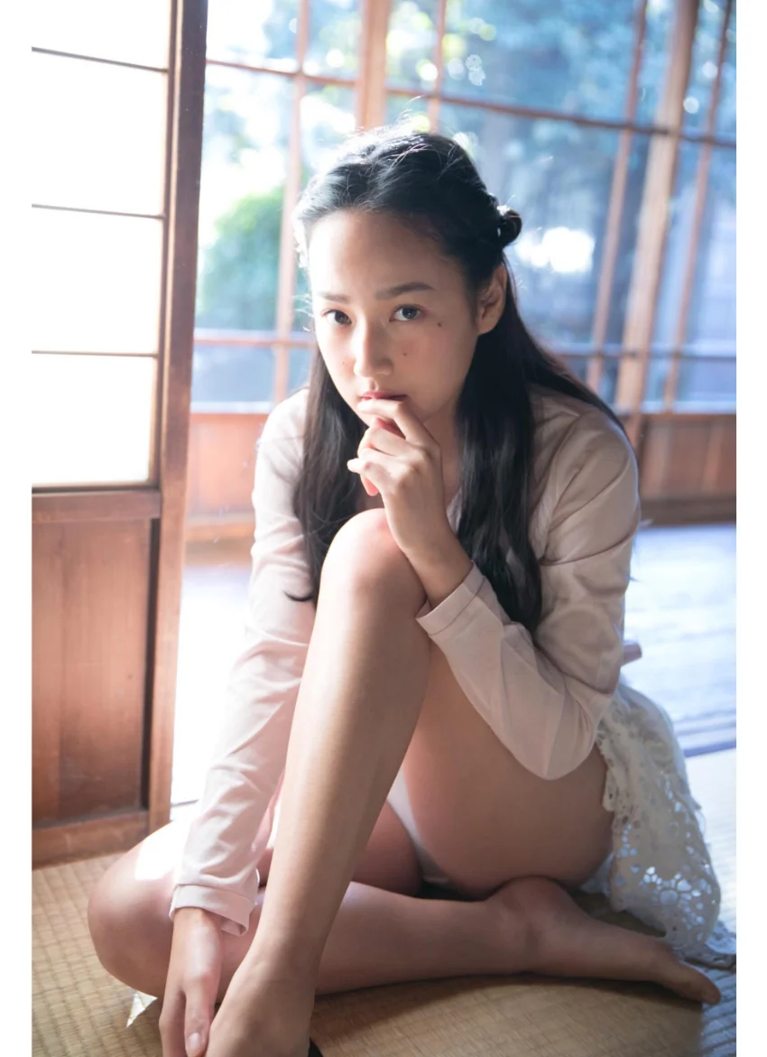 妄想グラビア『濡れる秘境』 試し読み 5