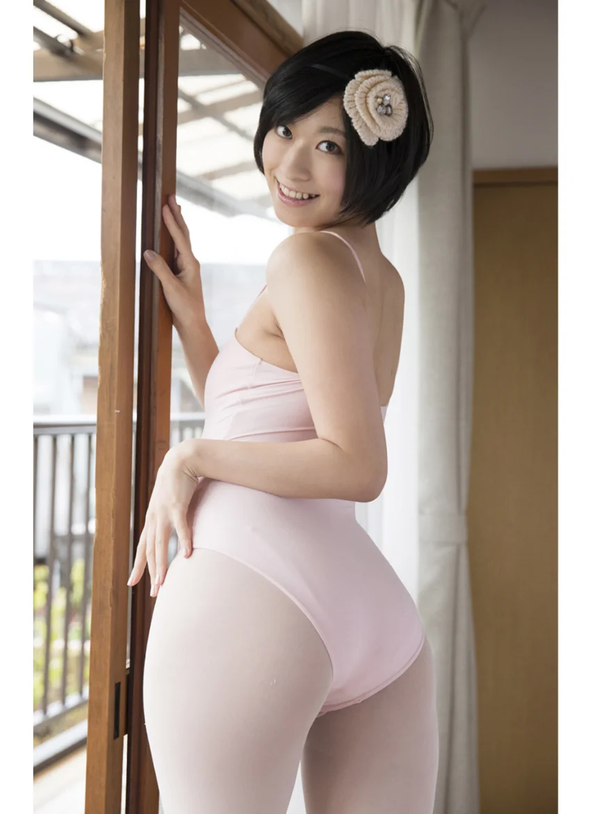 極グラビアX 倉持由香 試し読み 2