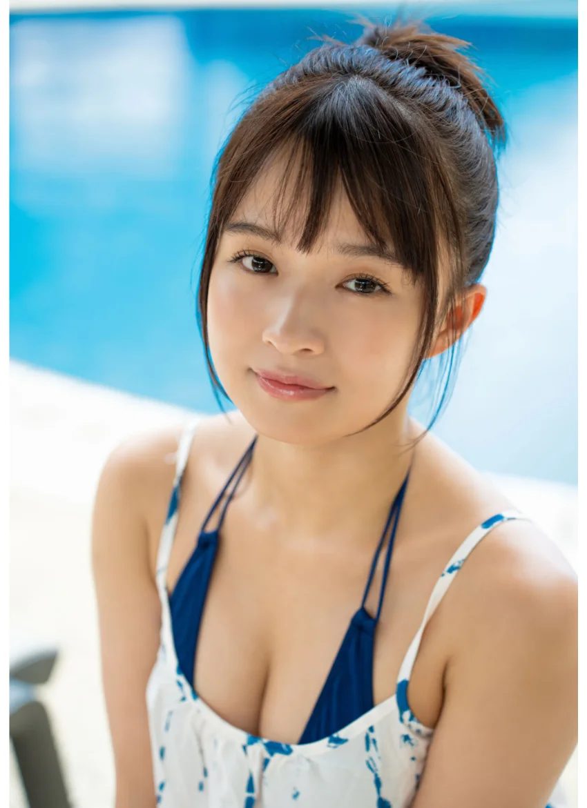 はるか南西にて 百川晴香写真集 試し読み 4