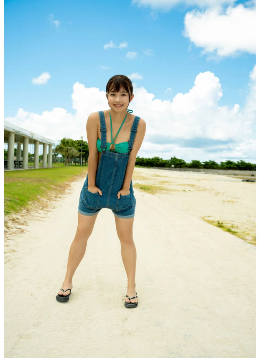 はるか南西より 百川晴香写真集 試し読み 3