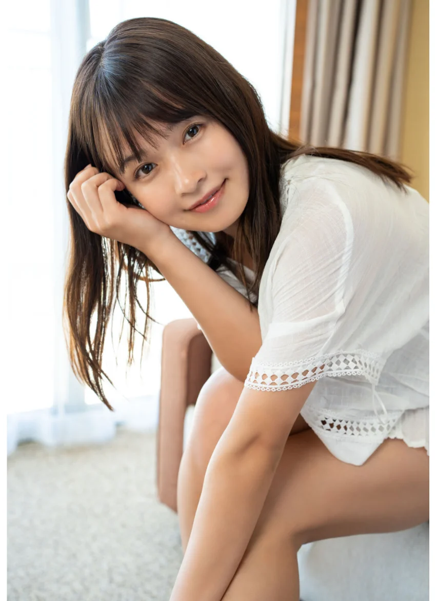 はるか南西より 百川晴香写真集 試し読み 4