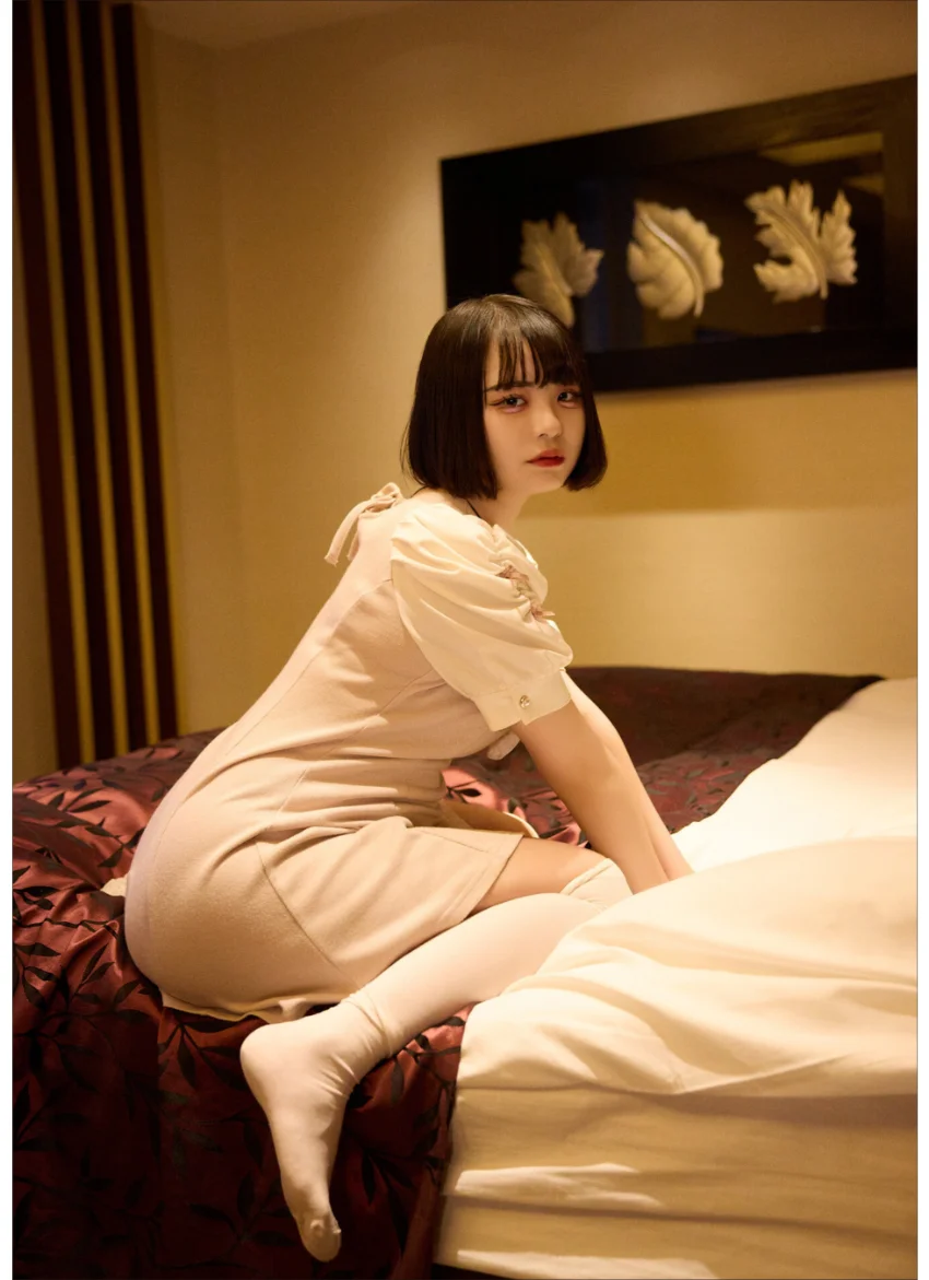 強欲のモメたん1stフォトブック「わたしの全てにいいねして」 試し読み 5