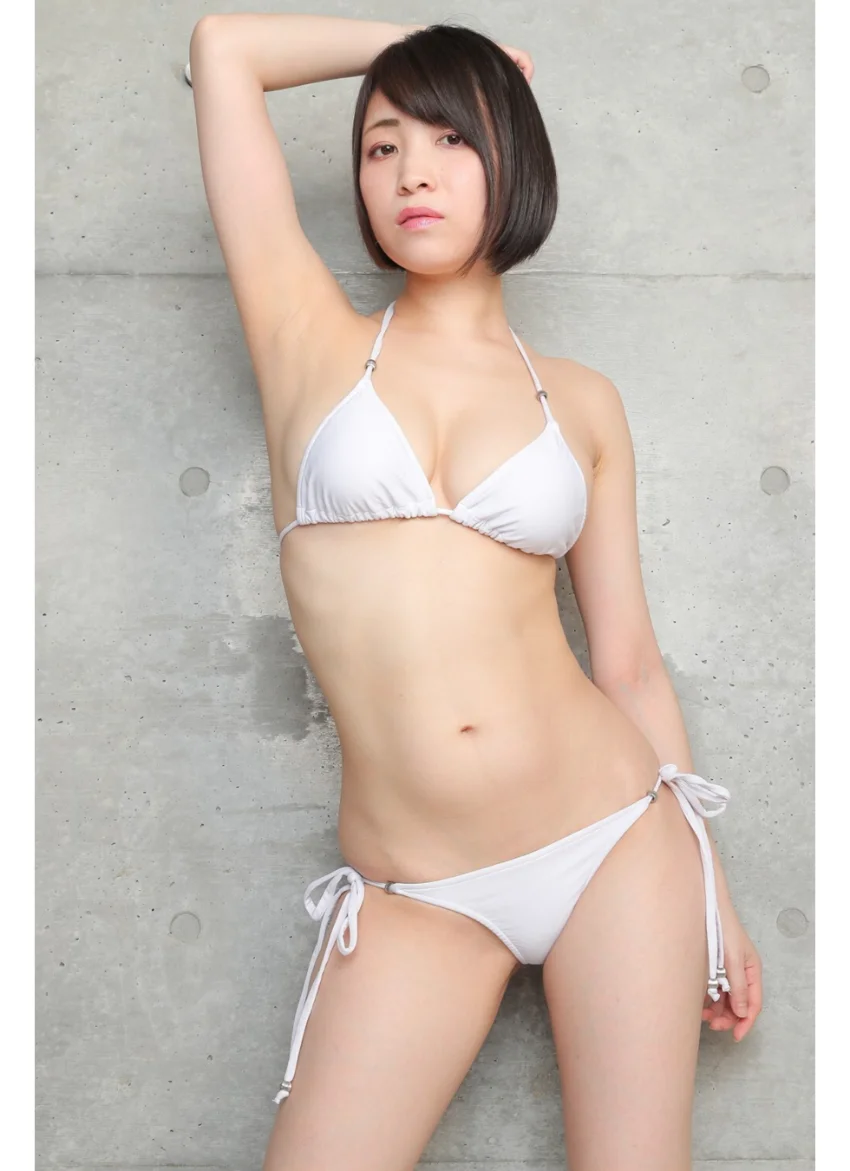 Another Queen 大崎由希4 美脚写真集 試し読み 5