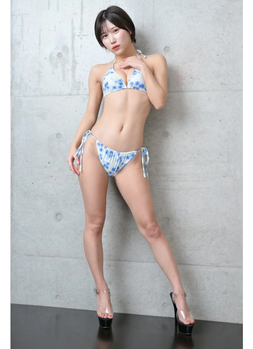 Another Queen 朝比奈りる2 美脚写真集 試し読み 3