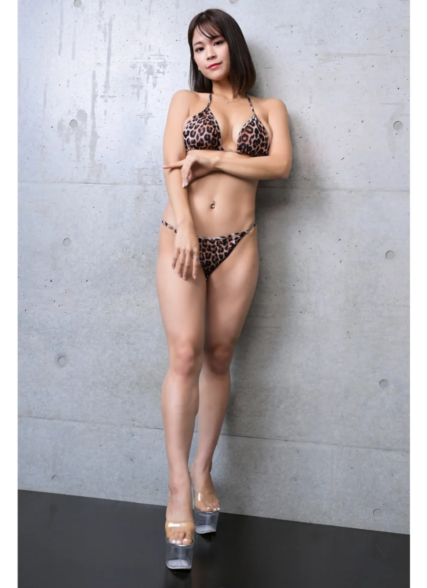 Another Queen 蒼井杏1 美脚写真集 試し読み 5