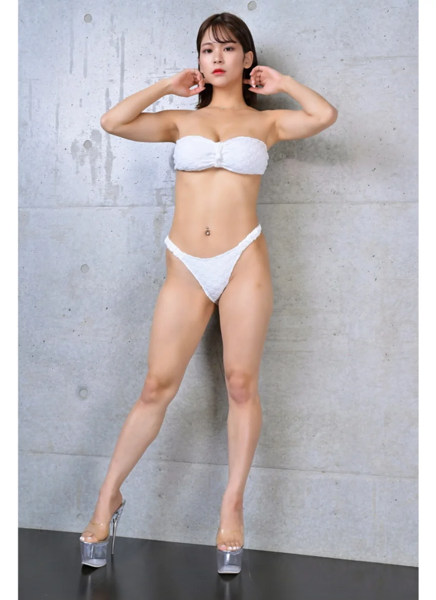 Another Queen 蒼井杏2 美脚写真集 試し読み 3