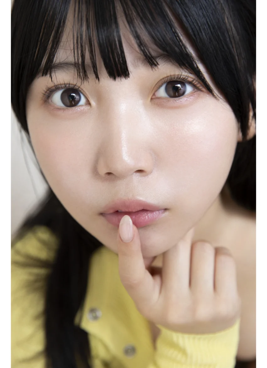 雪村花鈴1st写真集「雪にとろける。」 試し読み 6
